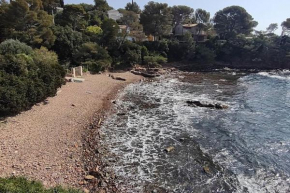 VILLA PIEDS DANS L'EAU VUE MER DANS DOMAINE PRIVE